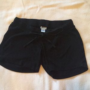 Black maternity lounge shorts